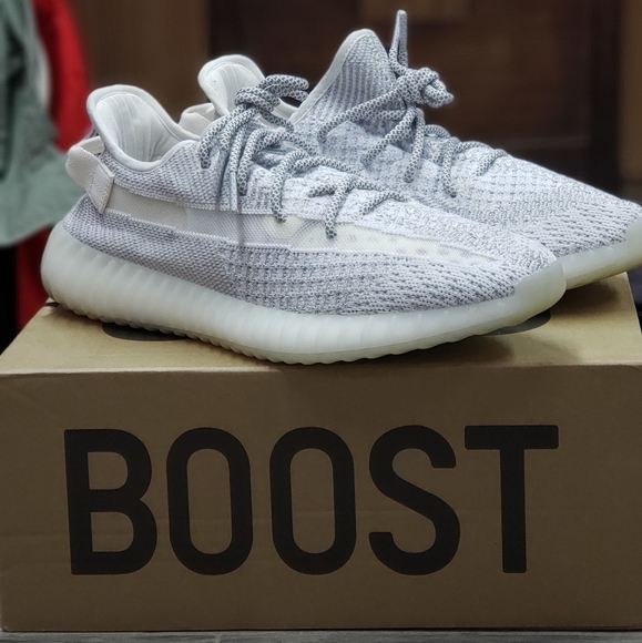 Yeezy Boost 350 v2 “Static Reflective” - Picture 5 of 8